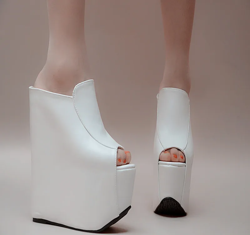 Сандалии женские на платформе пикантные босоножки танкетке с открытым носком