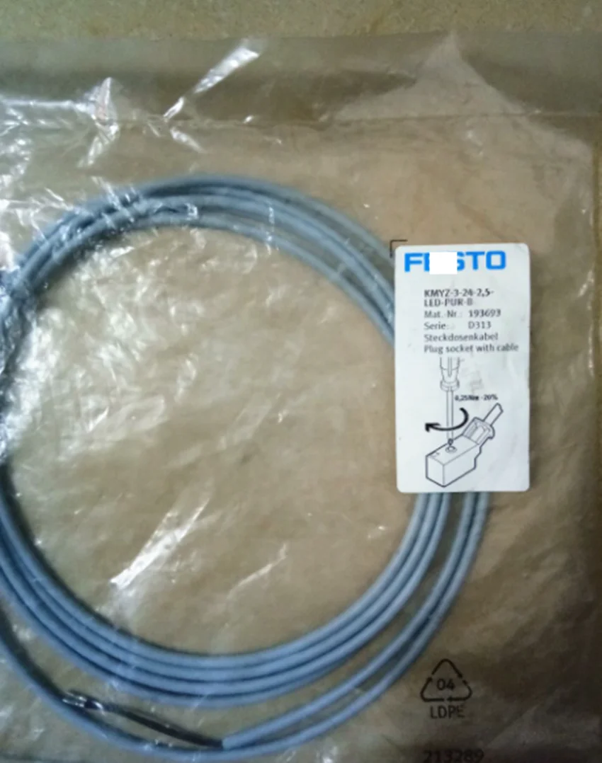

KMYZ-3-24-2.5-LED-PUR-B 193693, кабель, штепсельная вилка и розетка