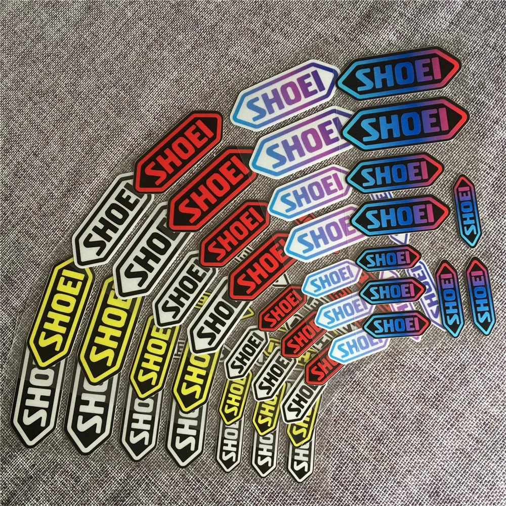 Декоративные наклейки на мотоциклетный шлем можно наклеить изогнутыми