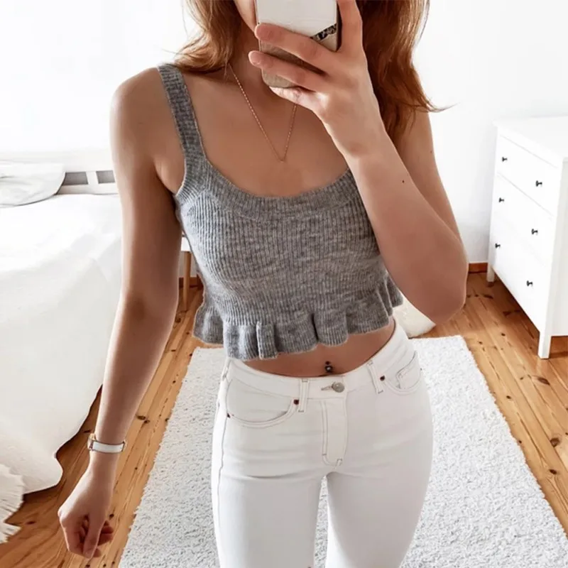 

Женский трикотажный топ без рукавов, с глубоким вырезом