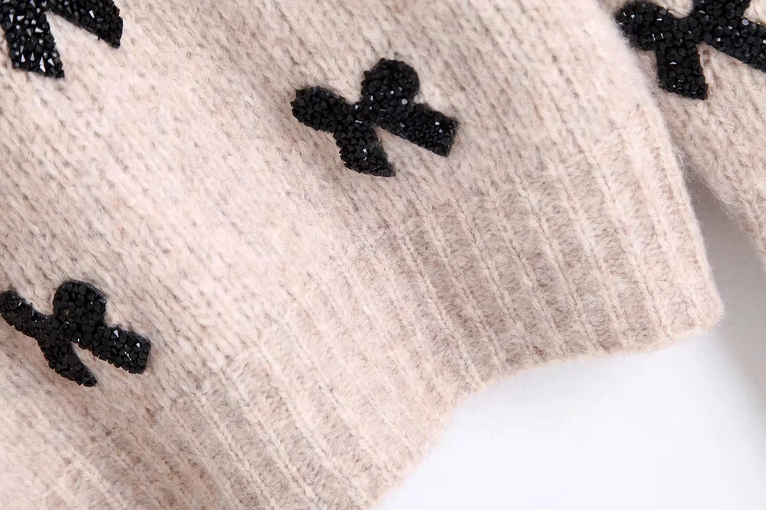 Новые женские бежевые свитера со стразами и бантом шикарный вязаный пуловер с