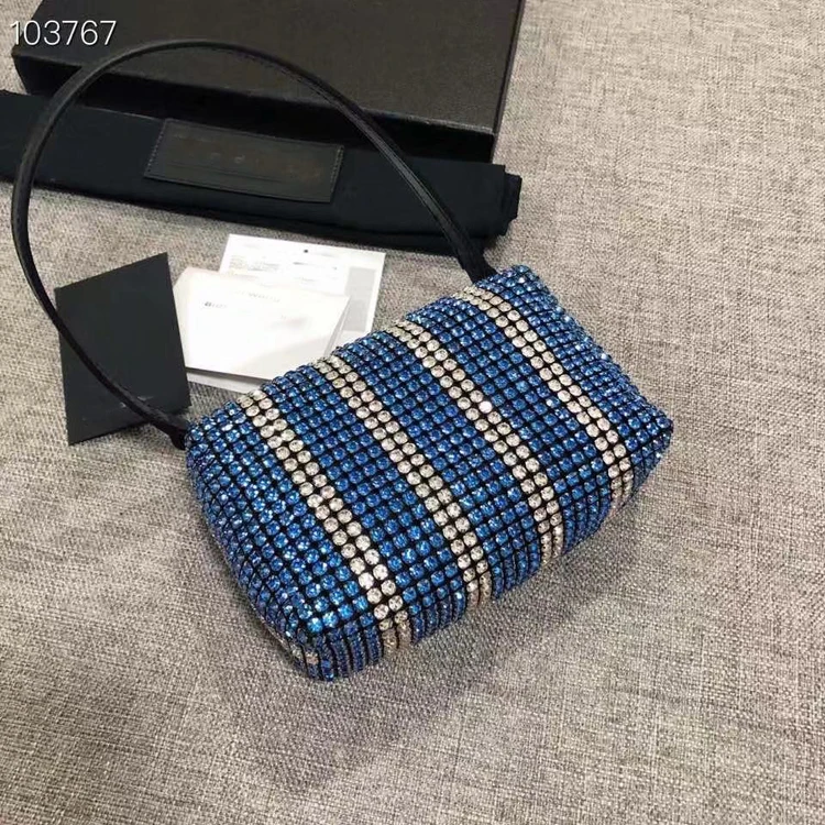 

The Water Drill Bag One-shoulder Hand-held Evening Bag Is A Mini Handbag With A Sloping Bag