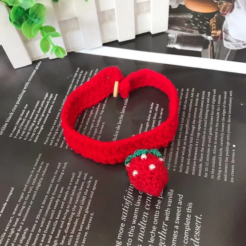 

Hand-knitted Cherry Strawberry Pet Scarf Saliva Towel Bib Neck Collar Sweet Cute Woolen Knitted Collar Puppet Dog Cat Supplies