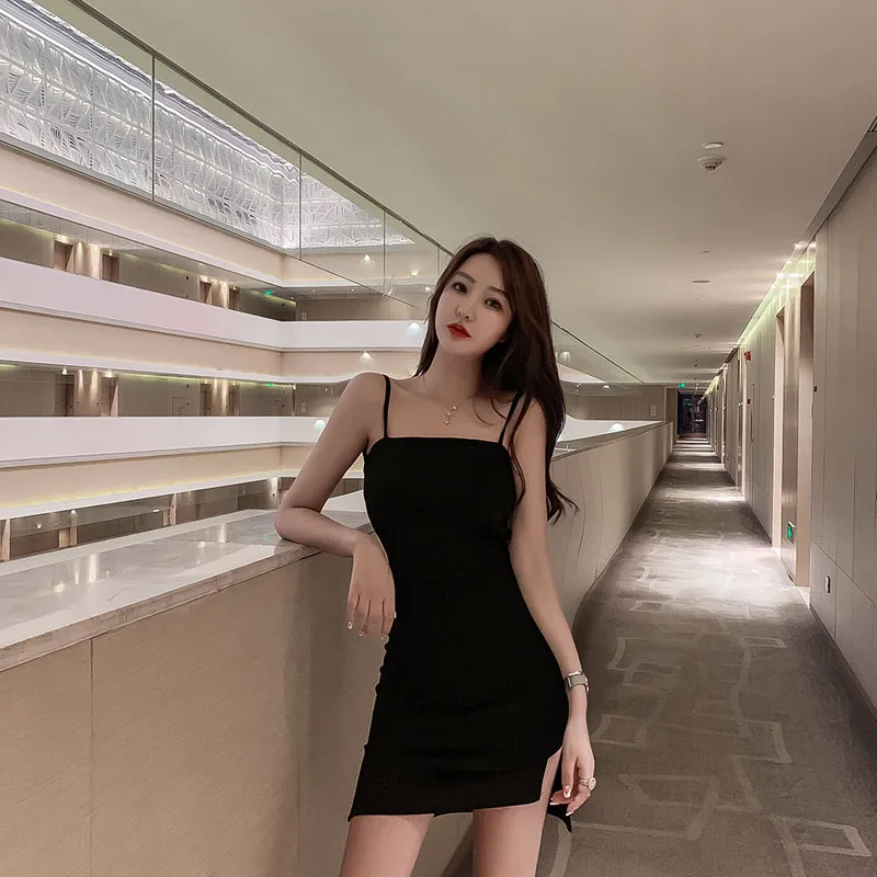 

2021 New Summer Korean Fashion Sexy Suspender Solid Women Dress Temperament Women Sexy Vintage Waist Slim Mini Woman Dresses