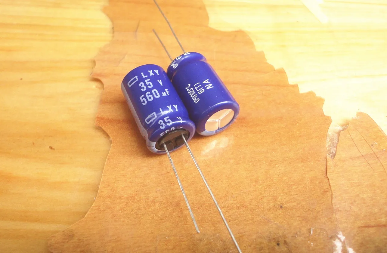 50pcs/lot Original JAPAN NIPPON LXY series 105C high frequency capacitor aluminum electrolytic capacitor free shipping