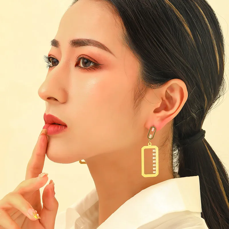 

Hip Hop Fashion Geometric Tassel Drop Earrings Korea Trendy Goddess Style Senior Zircon Earrings Woemn Wedding Party Jewelry