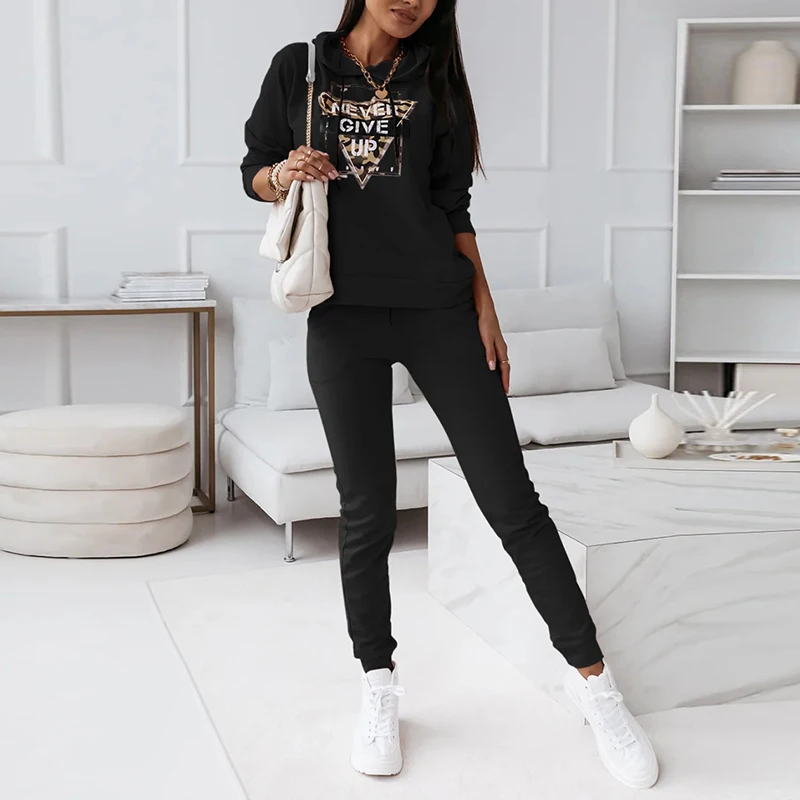 Женский костюм с топом капюшоном и брюками на шнуровке повседневный облегающий