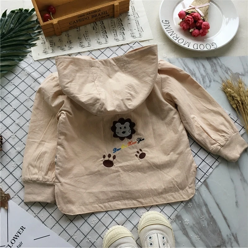 Тренчкот для мальчиков и девочек весна маленький мультяшный Лев | Детская одежда