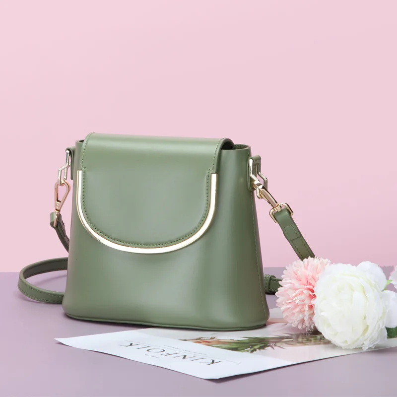 

Сумка, сумки, новинка 2021, трапециевидная сумка-мешок, U-образная металлическая отделка, сумка на плечо с откидной крышкой, сумка-мессенджер