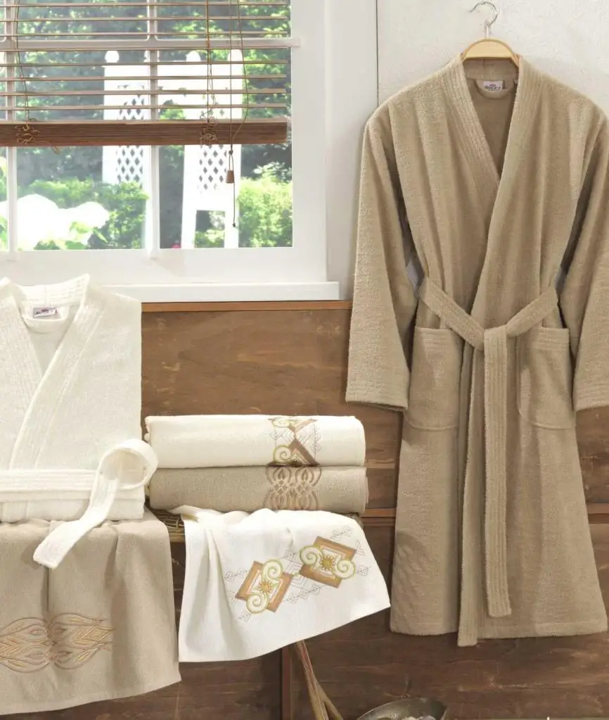 

Smart Embroidered Robe Set Cream Cappucino