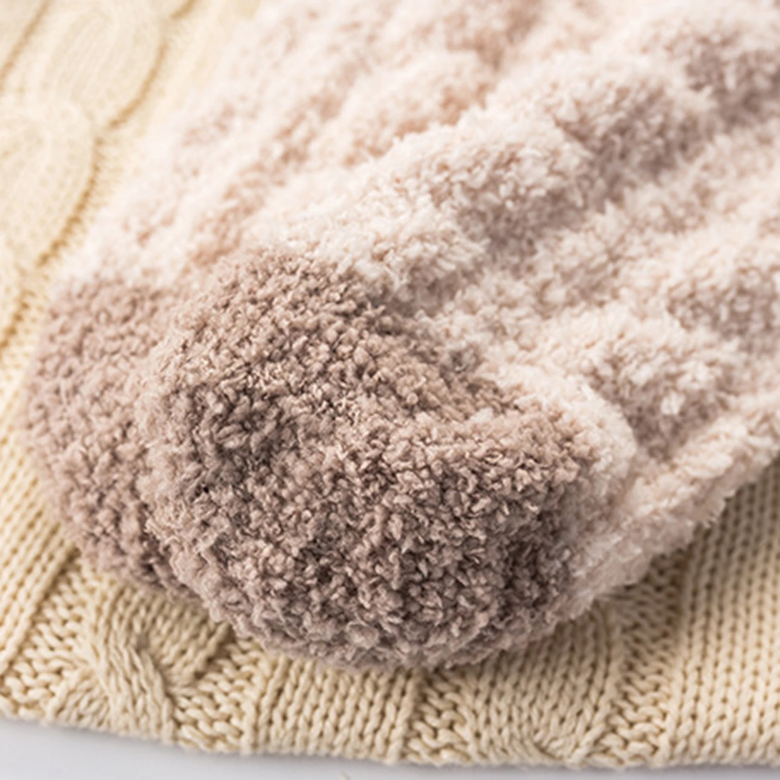 

Warm Lamb Wool Socks 2/4/10 Pairs Fleece Thickened Middle Tube Socks Women BMF88