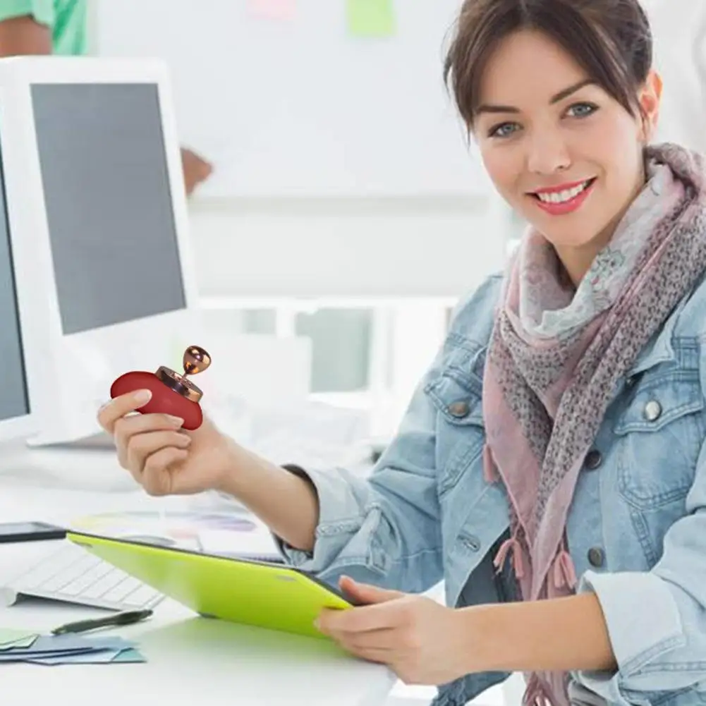 

Mini Manual Gear Adult Decompression Squishie Toy Slow Rising Stress Relief Toys Antistress For Hands Toys Interesting suitable