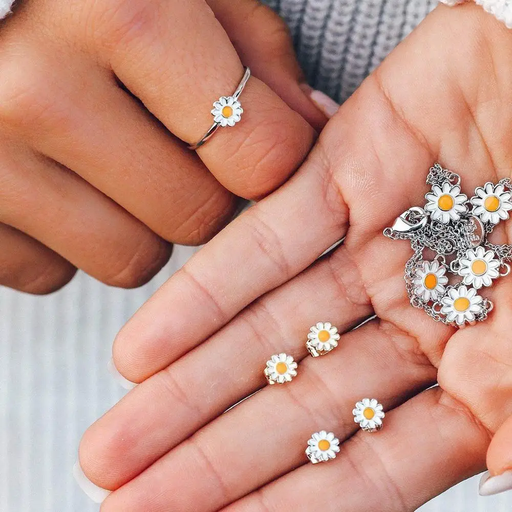 FLSCDYED Fashion Enamel Daisy Small Rings for Women Cute Sun Flower Finger Ring Statement 2020 Birthday Gift | Украшения и