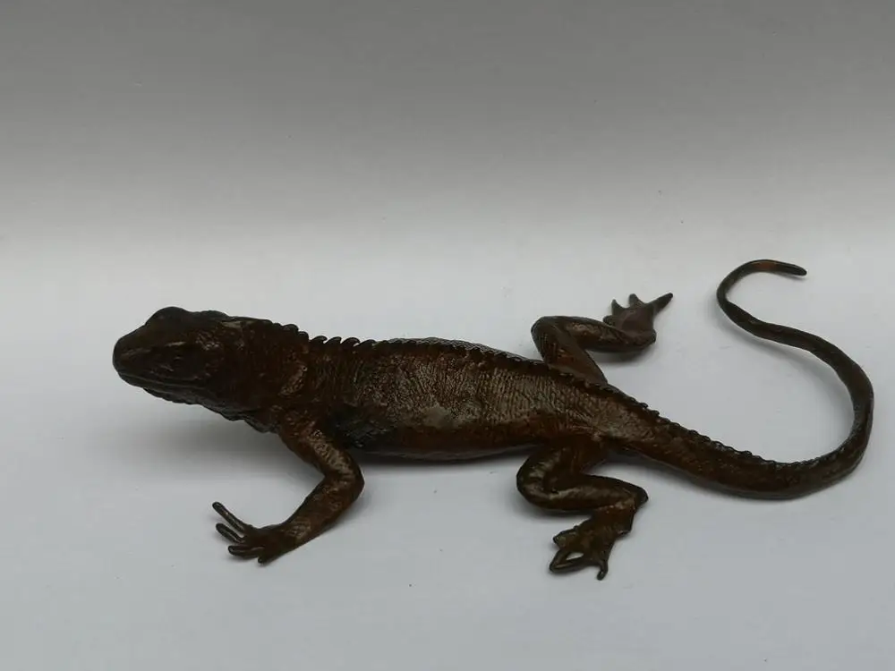 

YIZHU CULTUER ART Collection Old China Bronze Carving Lovely lizard Statue Family Decoration or Paperweight Gift