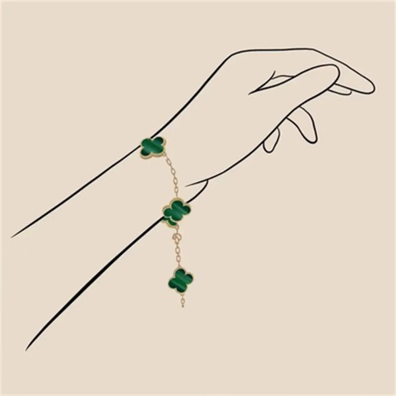 

Женский браслет из серебра 2022 пробы с натуральным драгоценным камнем