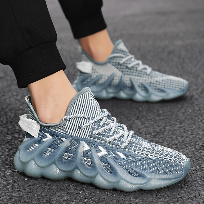 

Lightweight Comfortable Man Shoes Summer Fly Weave Breathable Jogging Shoes Mesh Luxury Men's Designer Shoes Zapatillas Hombre