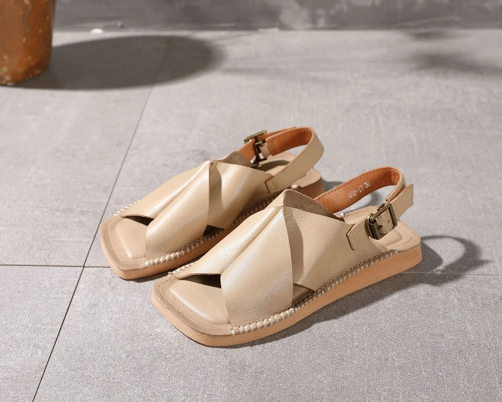 

Fish Mouth Women's Shoes Retro Sandals Flat Thick Bottom First Layer Cowhide Rome Summer New Products Handmade Leather Sandals