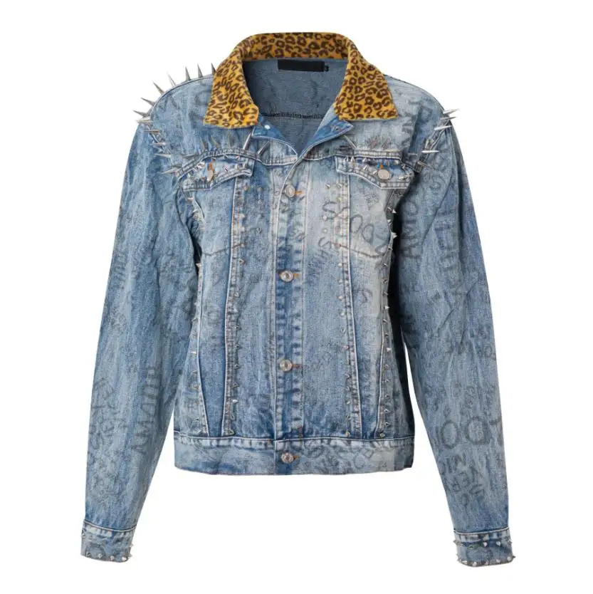 

Женская джинсовая куртка с леопардовым принтом, коротким рукавом и заклепками