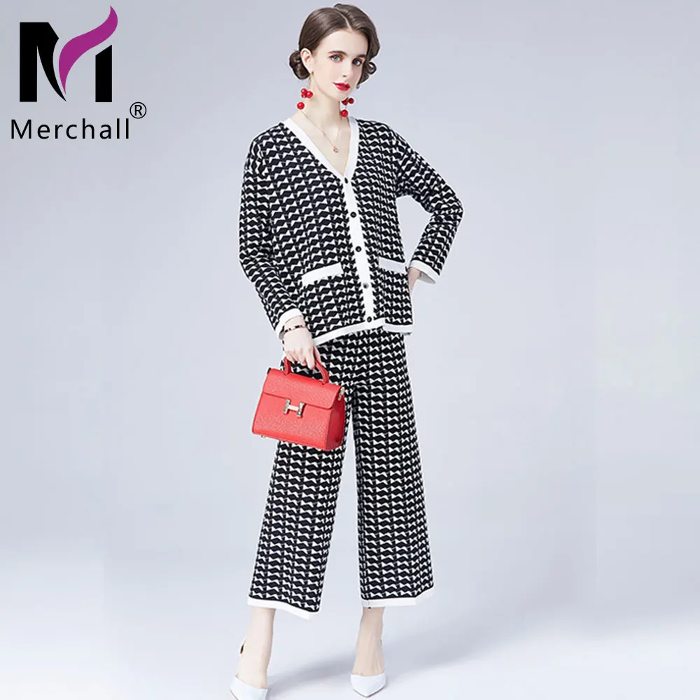 

2021 Autumn Winter Woman Knitted Suits Knitted Single-Breasted Cardigan Sweater + Long Loose Pants Casual Two Piece Sets M68251