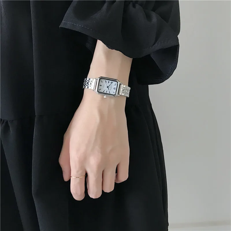 Qualities Simple Number Women Watches 2021 Ulzzang Fashion Brand Ladies Quartz Wristwatches Woman Clock With Blue Pointers W9865 enlarge