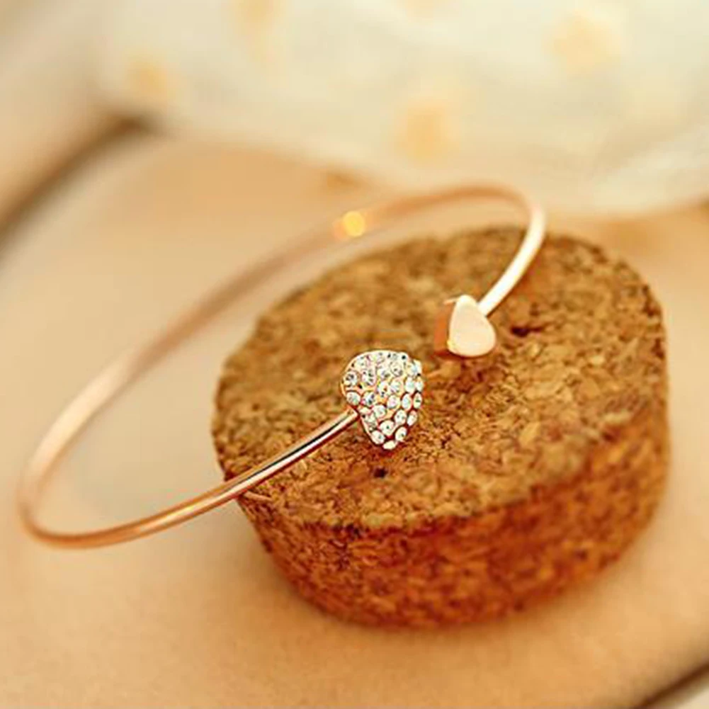 

2021 Hot New Fashion Adjustable Crystal Double Heart Cuff Opening Bracelet For Women Jewelry Gift Heart Shaped Bangle