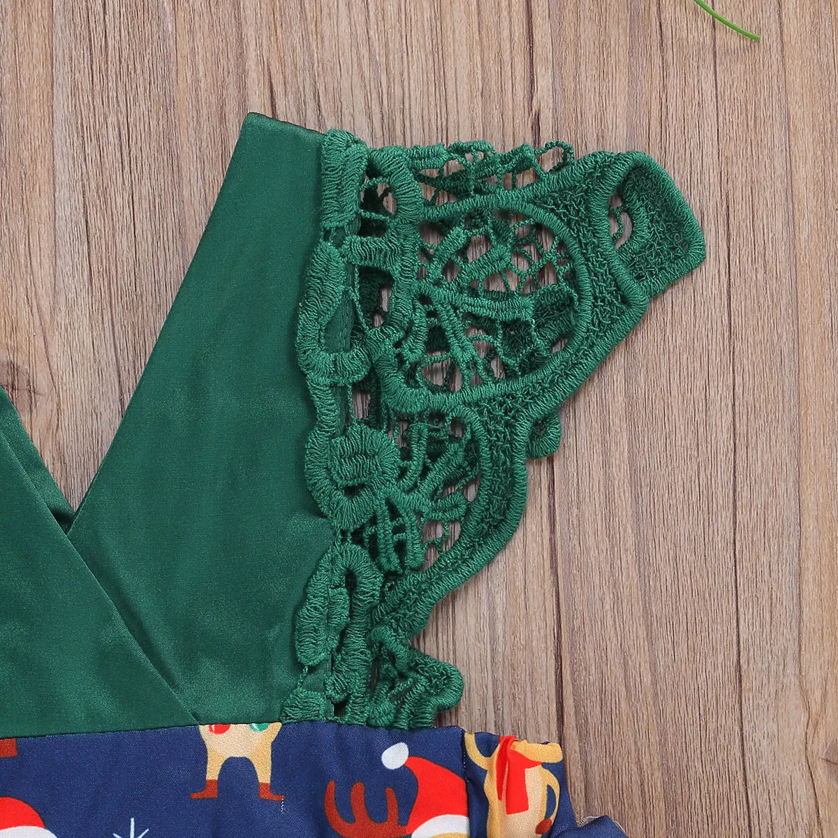 Одежда для малышей платье девочек летнее модное милое кружевное с v-образным