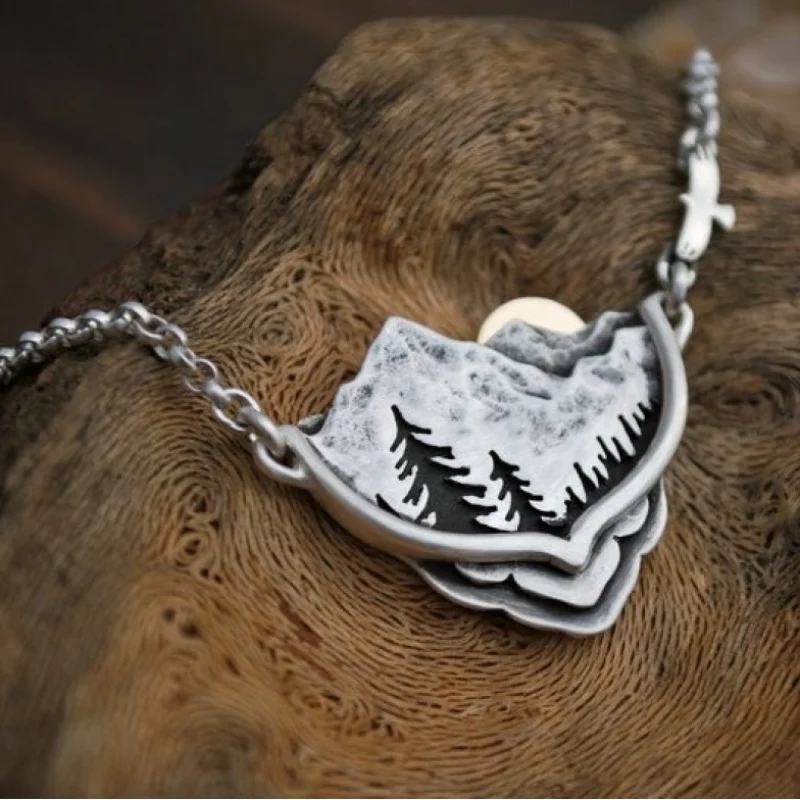 

New Trendy People Creative Explosion Forest Tree Moon Alpine Pendant Ladies Necklace Light Luxury Fashion Trend Necklace