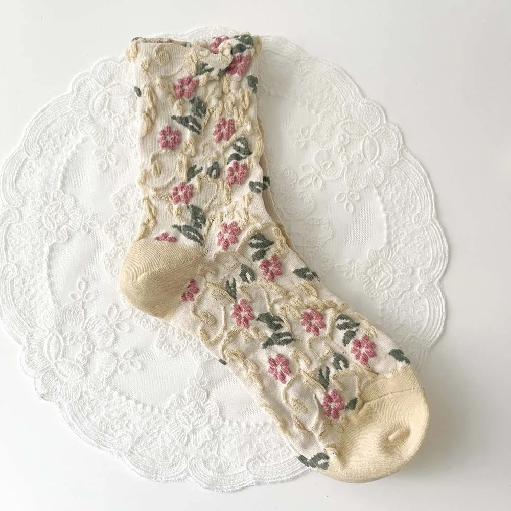2021 Breathable Shiny Mesh Transparent Glitter Short Cotton Cute Girl Socks Sweet 3D Flower Sexy Summer Sheer Women Socks Female