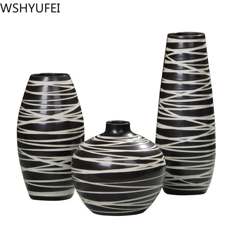 

Ceramic Abstract Vase Black and White Stripe Home Decor Desktop Decoration Showroom Fashion Decorative Countertop Vase