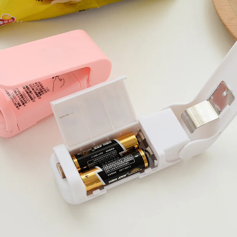 

Portable Mini Sealer Home Heat Bag Plastic Food Snacks Bag Sealing Machine Food Packaging Kitchen Storage Bag Clips Wholesale