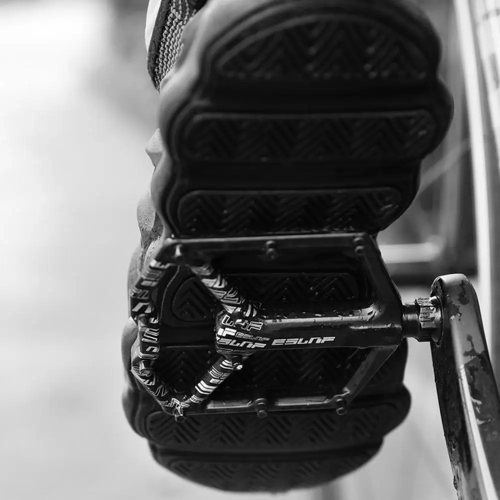 

Waterproof 1 Pair Useful Save Effort Sealed Bearing Bike Pedals Save Effort Bicycle Pedals Lightweight for Outdoor