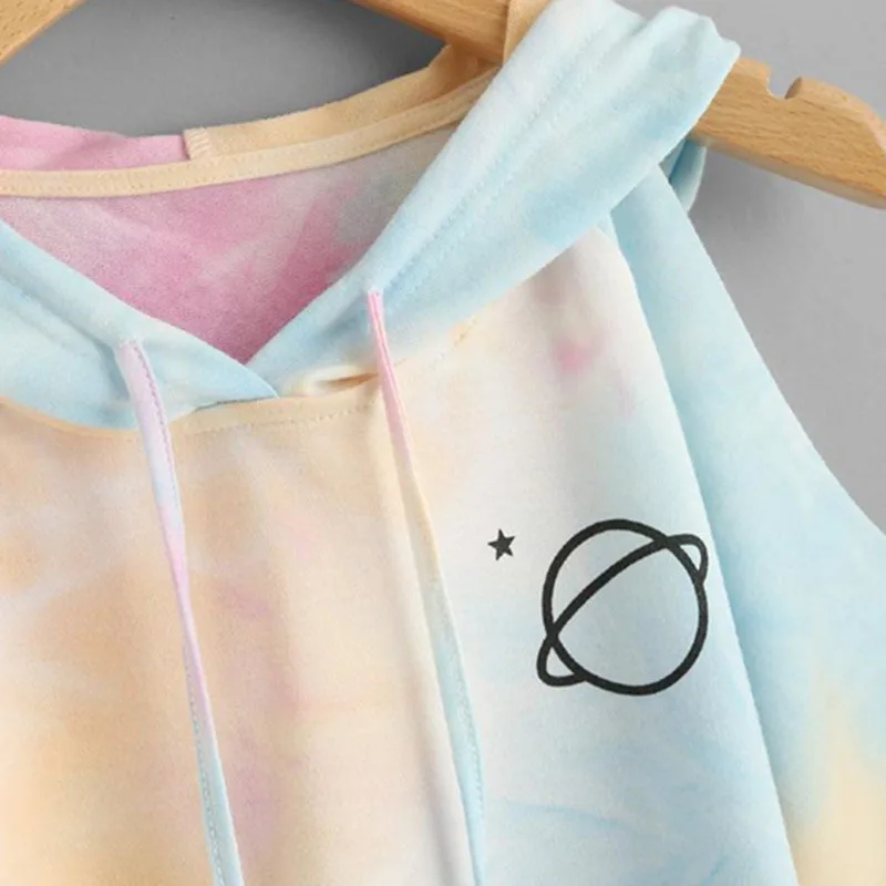 Женская футболка с капюшоном разноцветная Повседневная укороченная открытыми