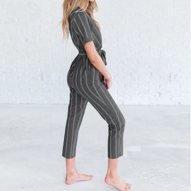 Комбинезон женский длинный в полоску с V-образным вырезом и коротким рукавом |