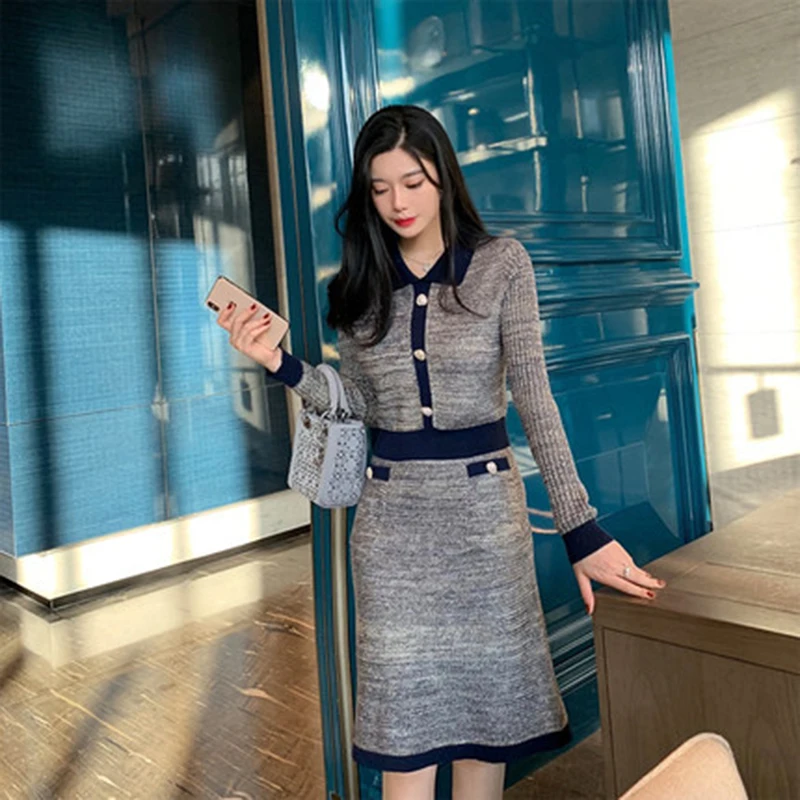 Женское трикотажное платье-свитер серое элегантное облегающее платье-футляр для