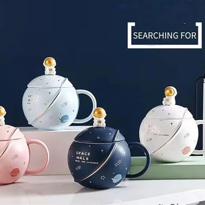 

Кофейные кружки с крышками и изображением астронавтов, планет, космоса