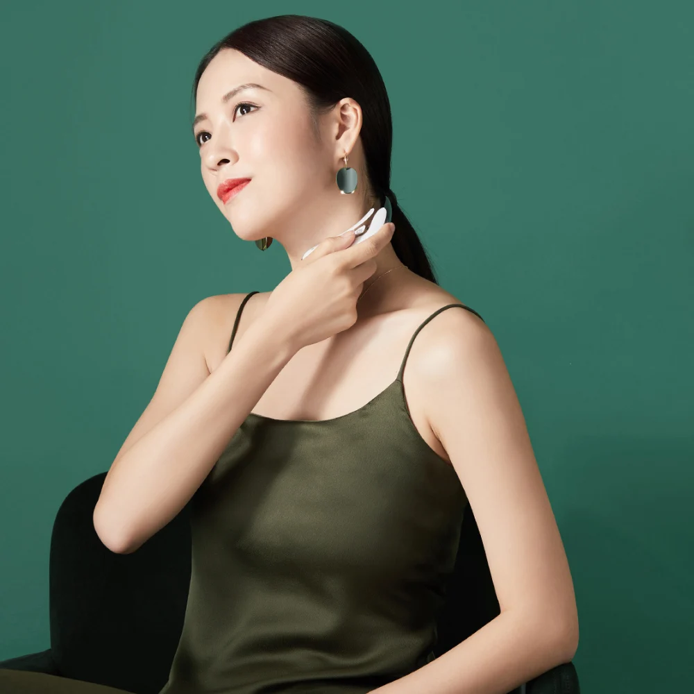 

USB Guasha Scraper Board Face Lifting Massager Micro Current Lifting & Massage Firming Facial Contours Skincare Face Beauty Tool