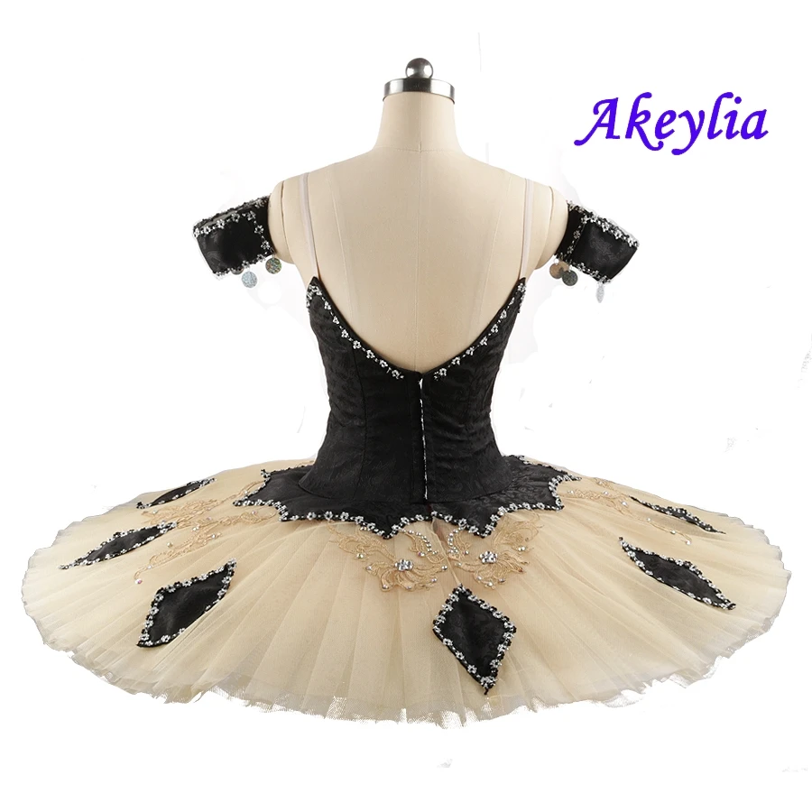 Костюм балета Гарлекинад для девочек и женщин: платье в стиле Харлекина в черно-бежевых тонах с классическим туту и куклой Колумбиной.