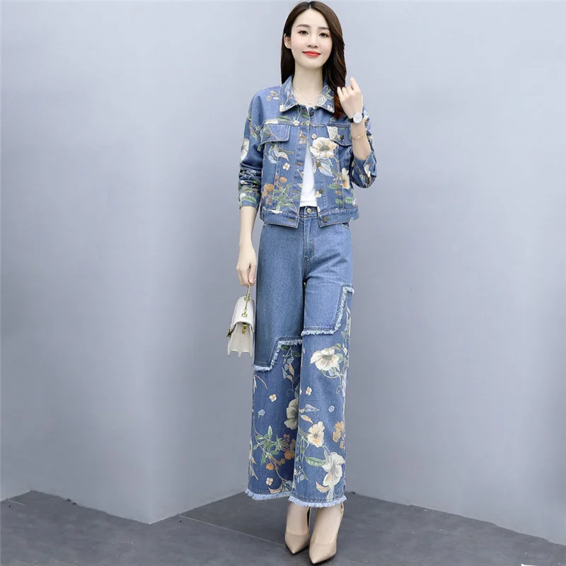 

Женский джинсовый костюм из двух предметов, короткая куртка и брюки с широкими штанинами в стиле ретро, повседневный комплект из двух предм...