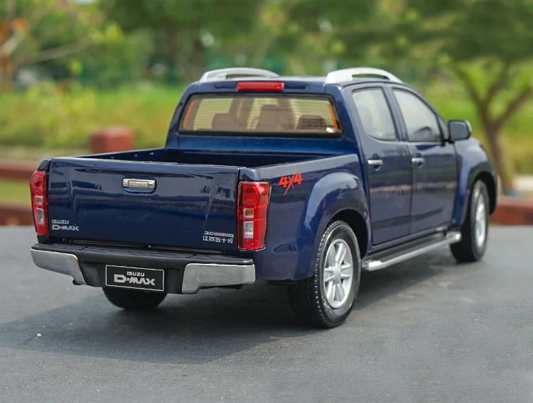Высокая имитация 1:18 ISUZU D-MAX сплав пикап модель металлический литой автомобиль игрушка для детей подарки коллекция игрушек
