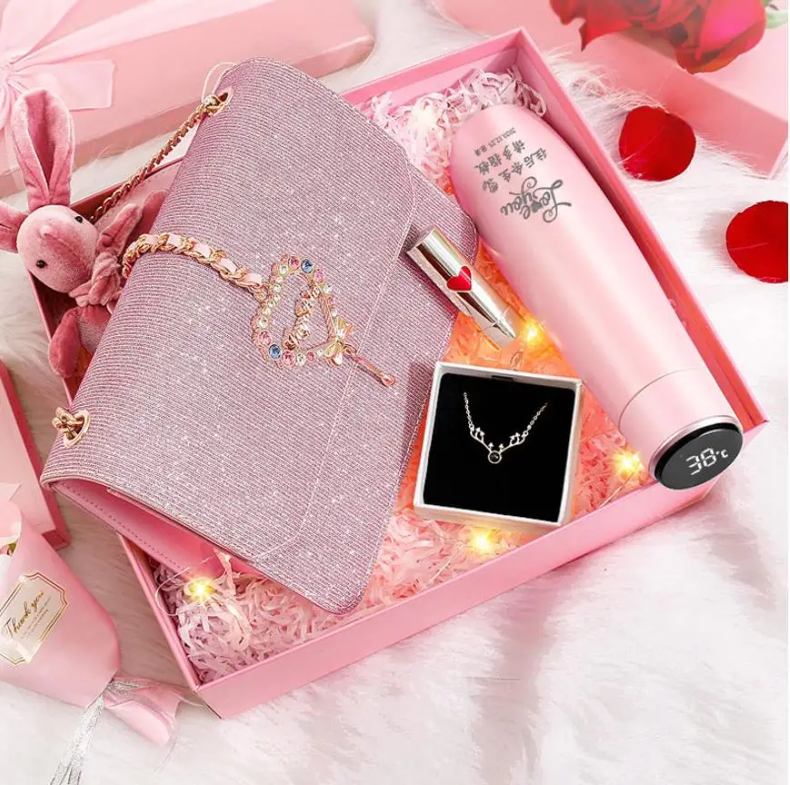 

1Set Suprised Pink Hangbag Christams New Years Anniversary Birthday Bridesmaid Gift Girlfriend Wife Sister Wedding Favors