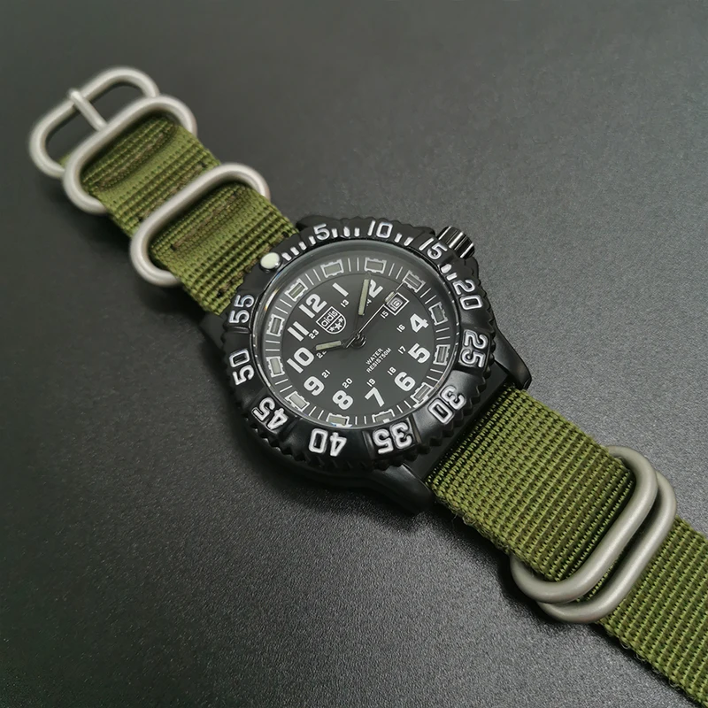 Мужские кварцевые часы военные многофункциональные светящиеся наружные NATO