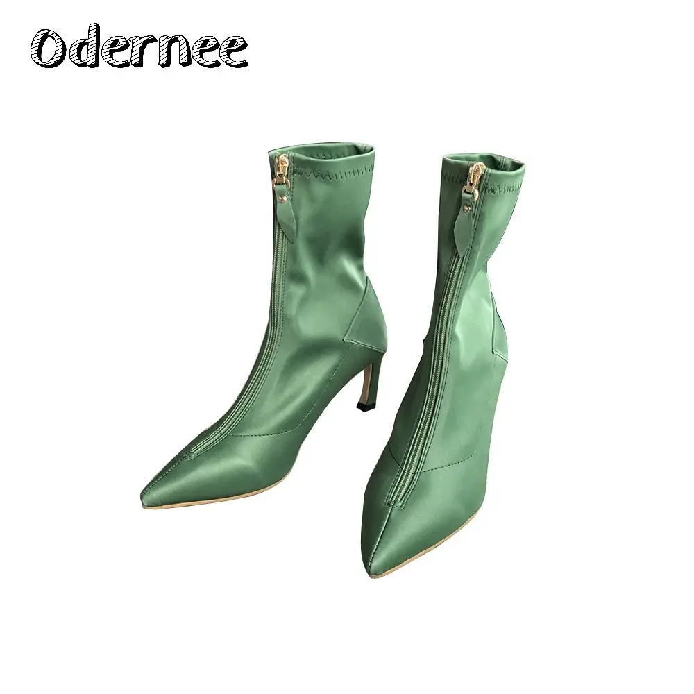 

Women's Shoes