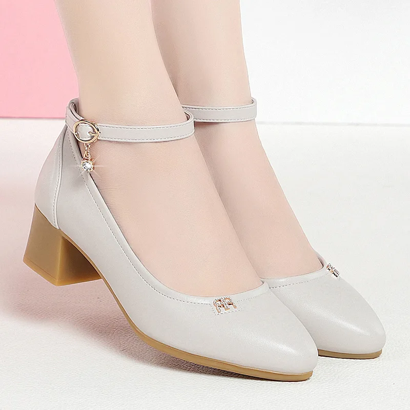

2021 new high quality women's casual shoes