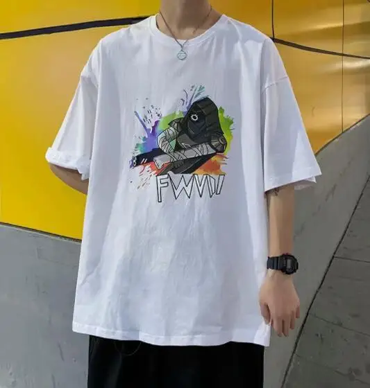 

Летняя мужская футболка с коротким рукавом и круглым вырезом