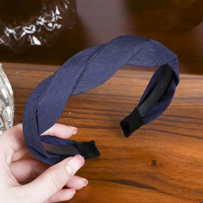 Leveo Twist Hairband для женщин Глянцевая s-образная головная повязка для волос ободок для девочек Новые плетеные головные повязки обруч для волос аксессуары - Цвет: Темно-синий