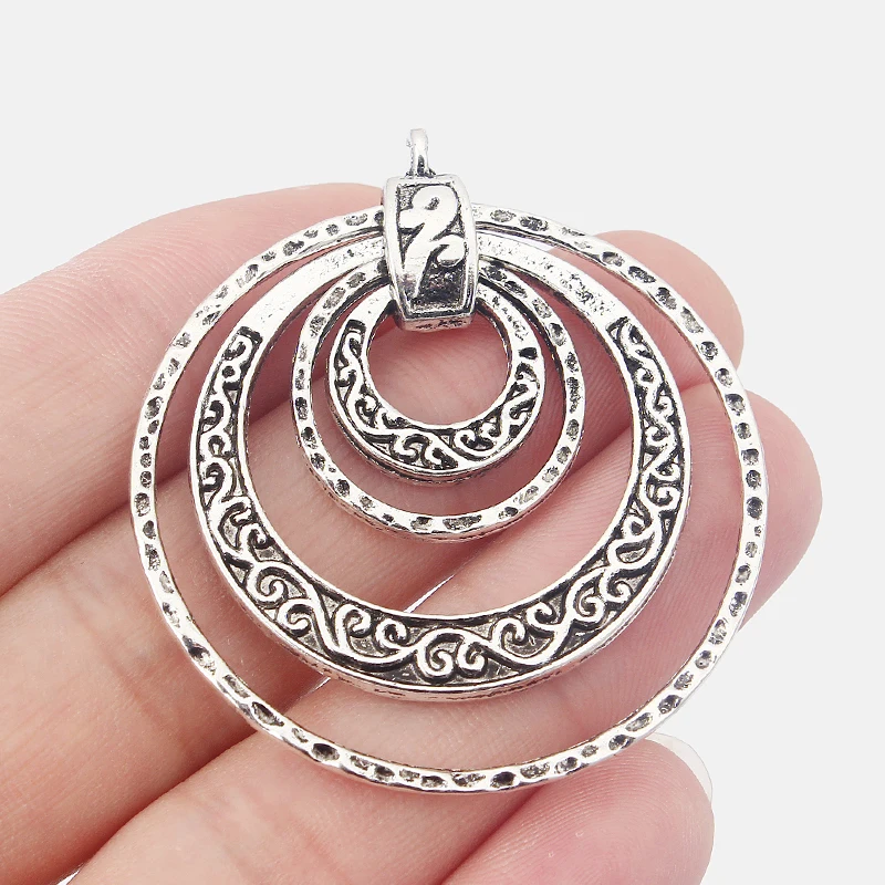 

2pcs Tibetan Silver Vintage Large Hammered Round 4 Circles Charms Pendants for DIY Necklace Jewelry Making Finding