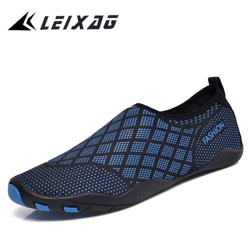 

LEIXAG Men and Women Aqua Swimming Shoes Lightweight Breathable Flat Shoes Soft Beach Walking Shoes Quick Dry Couples Footwear