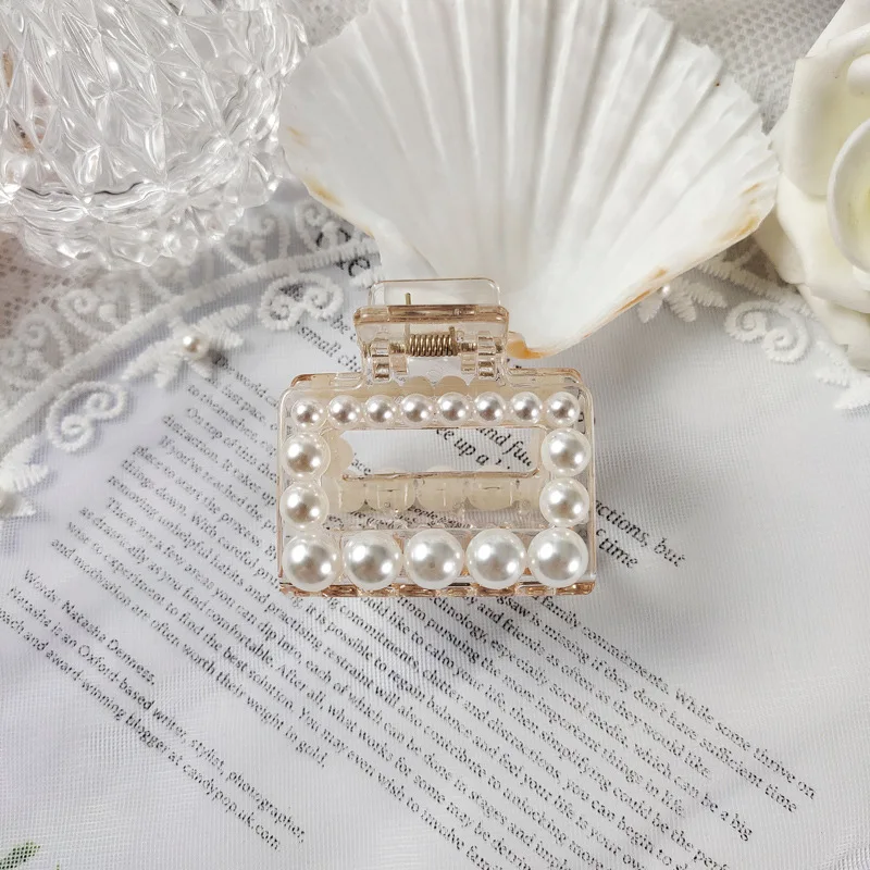 

Highlight Pearls Hair Claw Geometric Hollow Korea Hairpins Women Girls Hair Accessories Square Shape Barrettes Hair Styling Tool