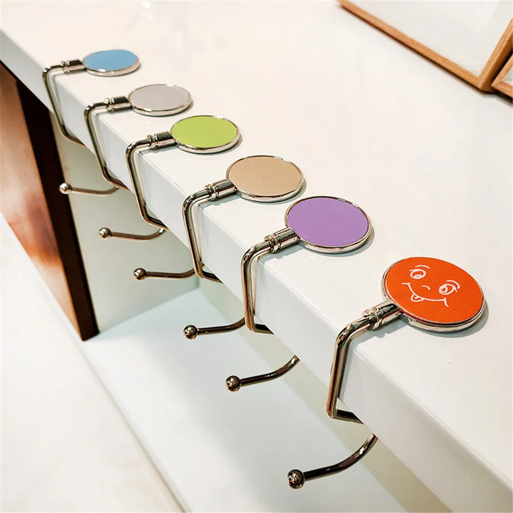 

1Pcs Desktop Hanging Hook Portable Metal Bag Purse Handbag Hanger Foldable Hanging Table Desk Hook Hanging Hook Decoration