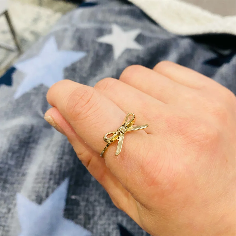 Кольцо для девочек украшенное лентой золотого цвета | Украшения и аксессуары